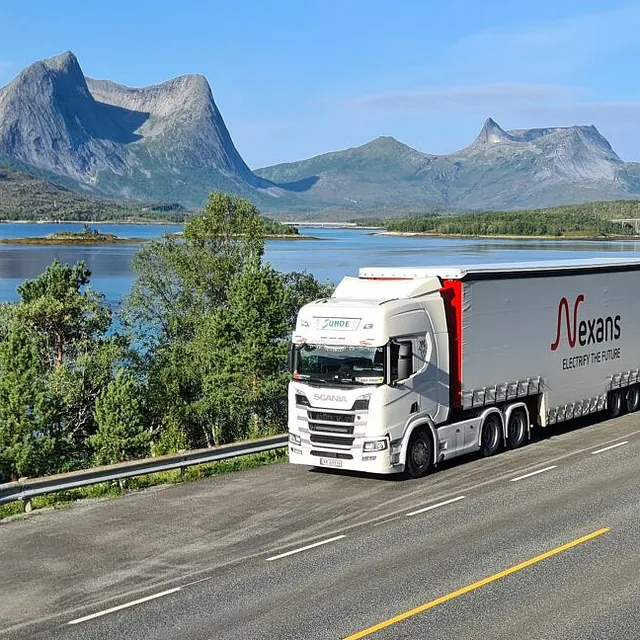 Lastebil ute på oppdrag