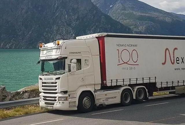 Lastebil ute på oppdrag